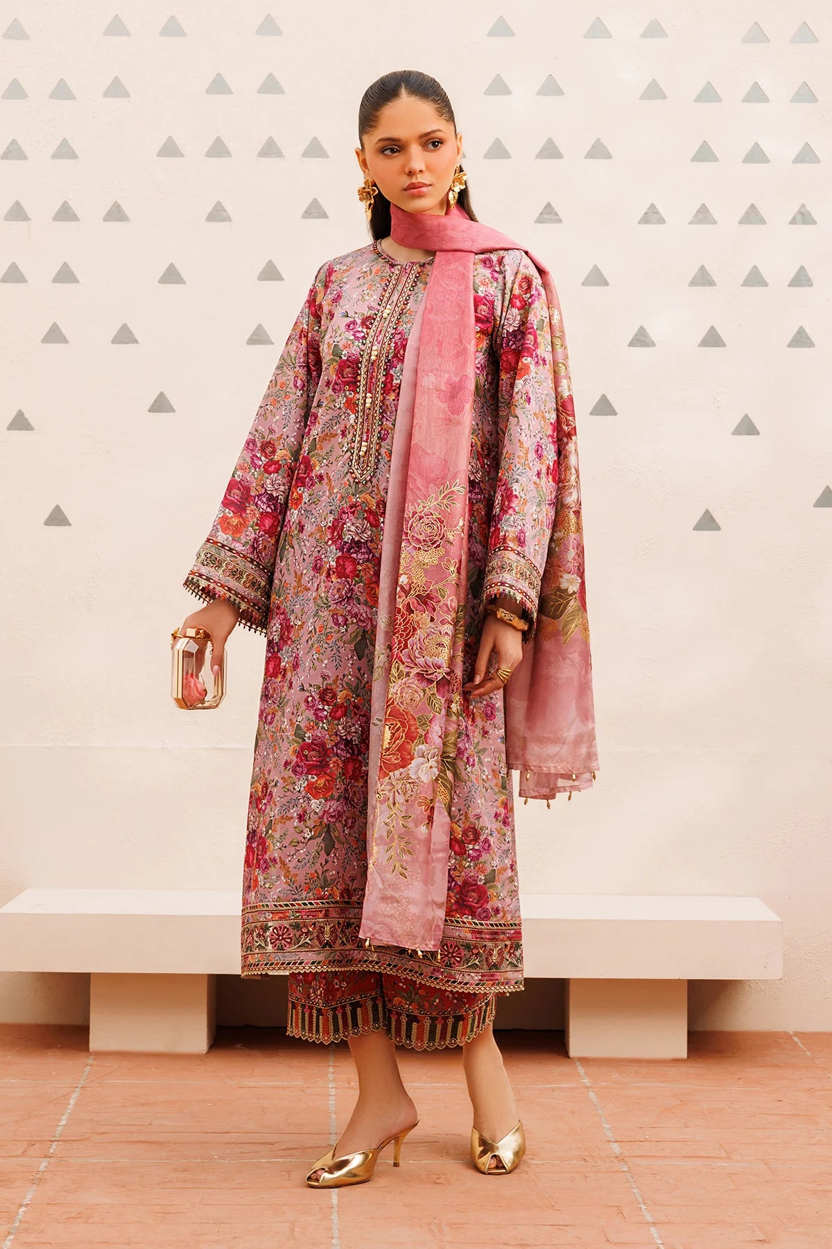 EMBROIDERED LAWN UF-4398