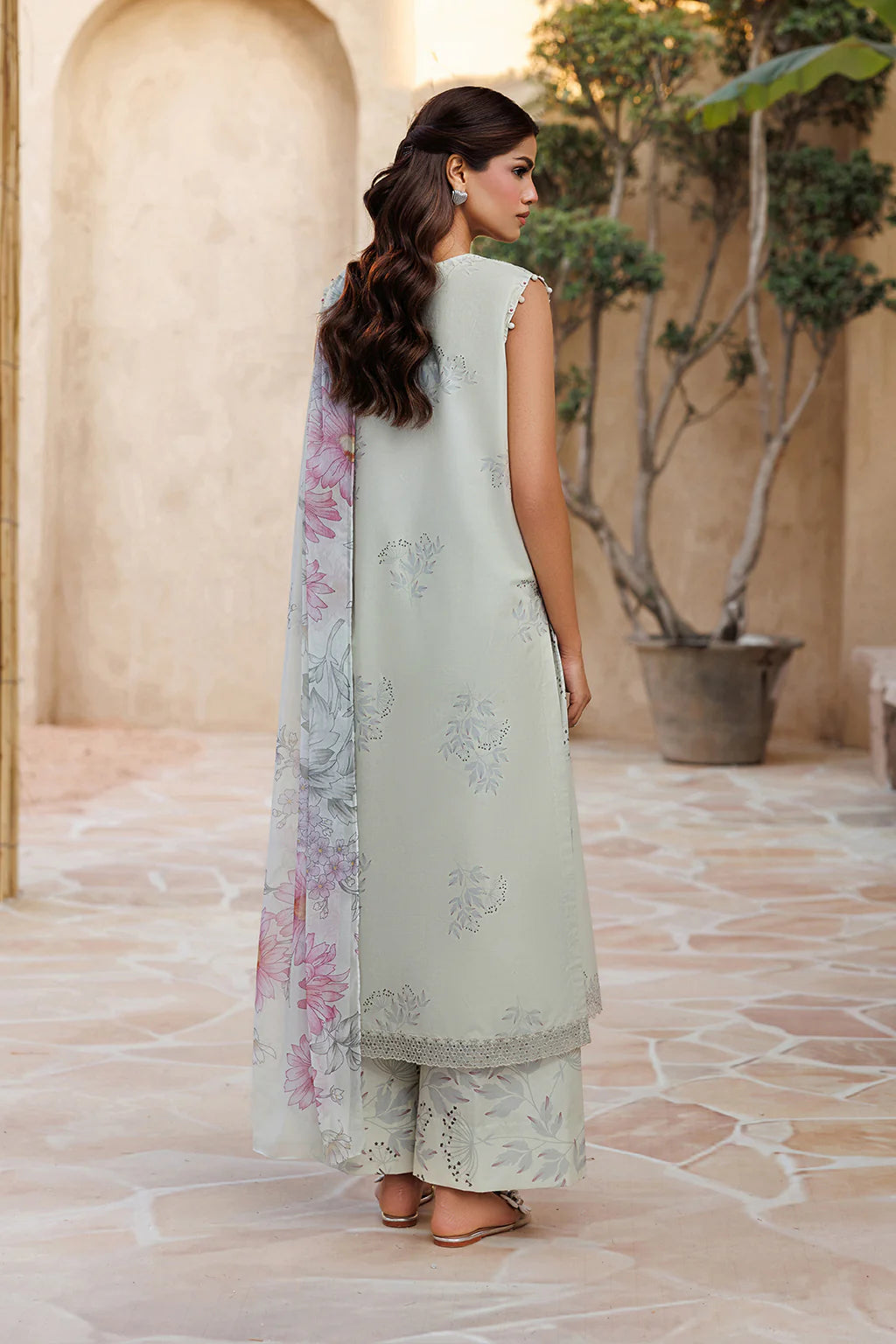 UE-676 PRINTED LAWN