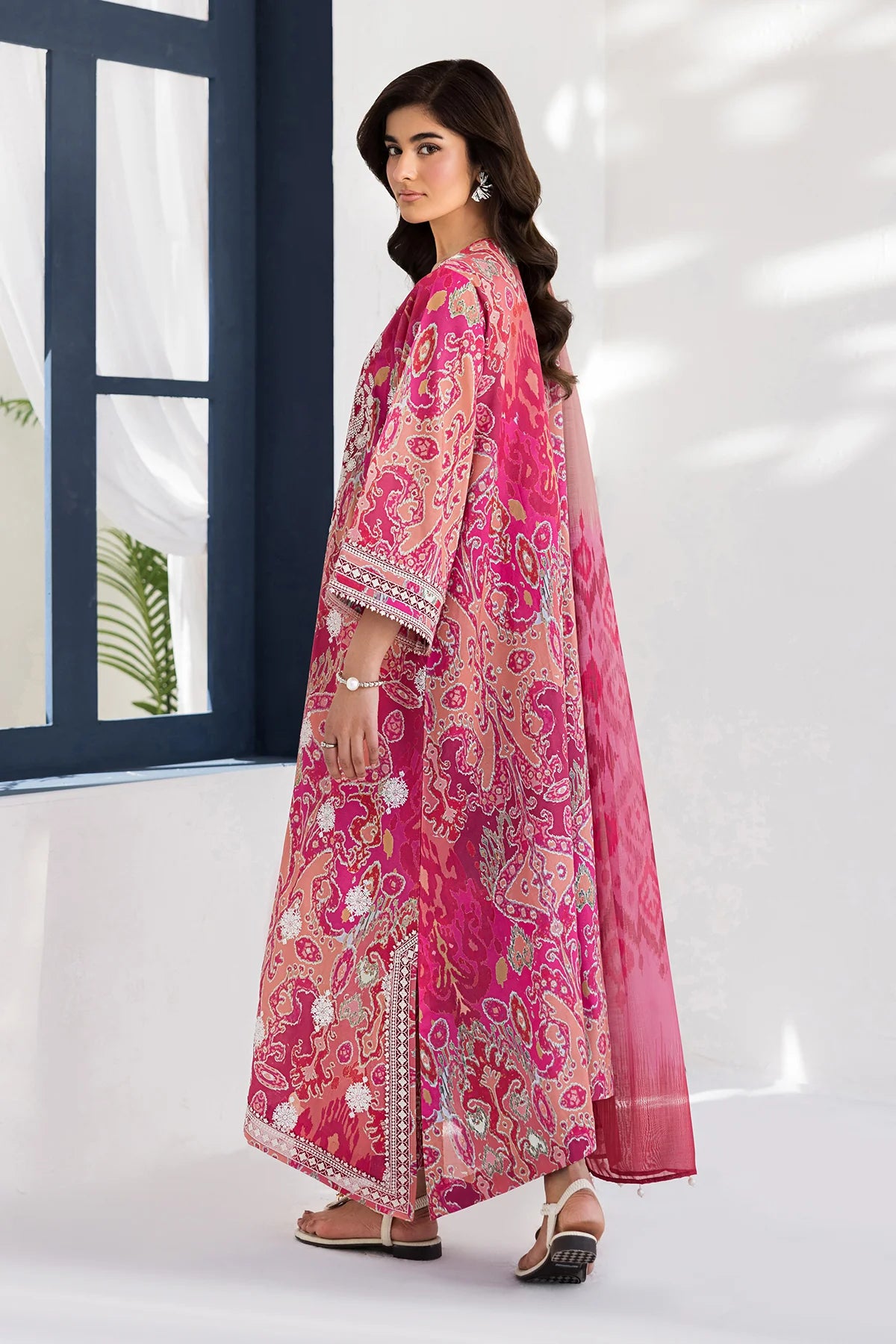 EMBROIDERED LAWN UF-4452