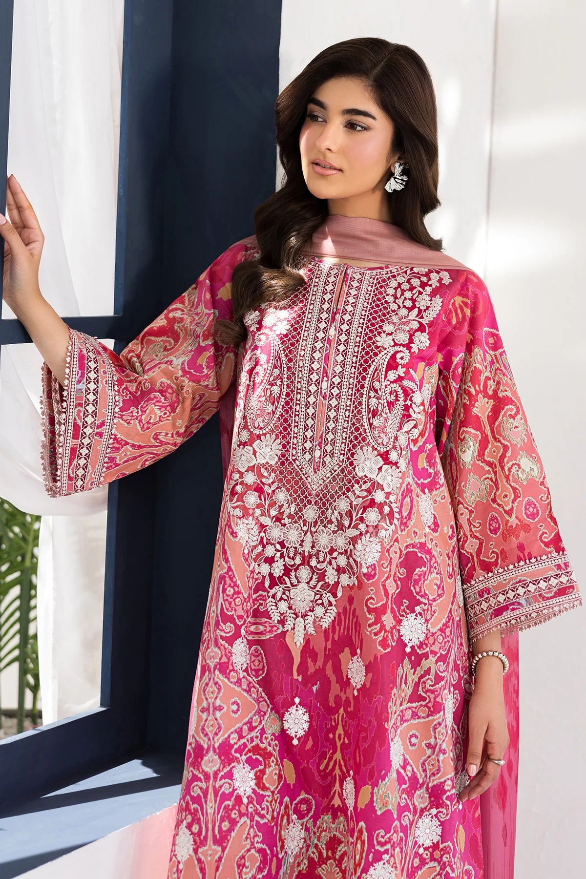 EMBROIDERED LAWN UF-4452