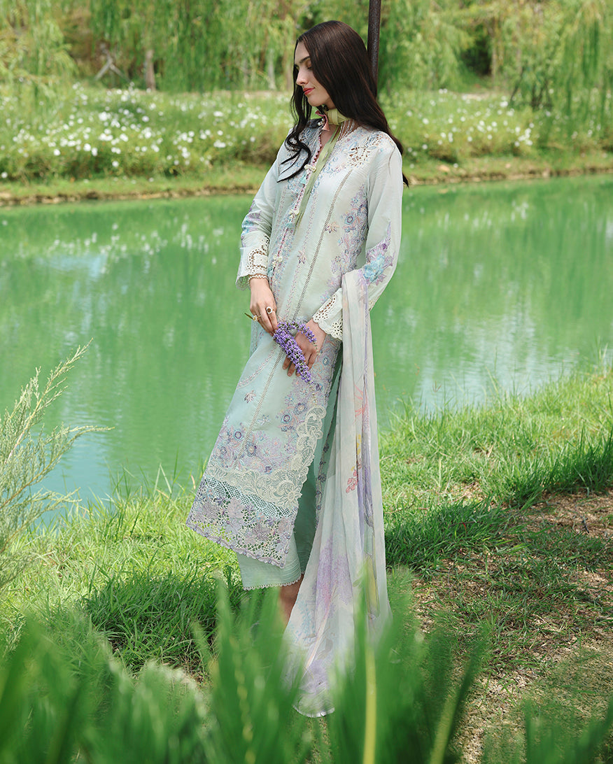 GARDEN ROYALE