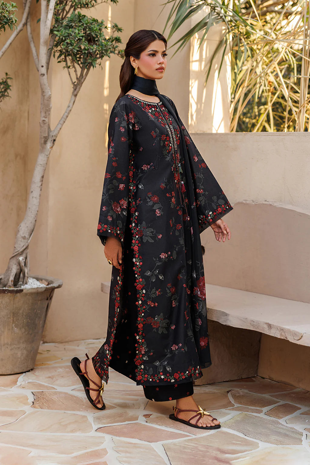 UE-662 PRINTED LAWN