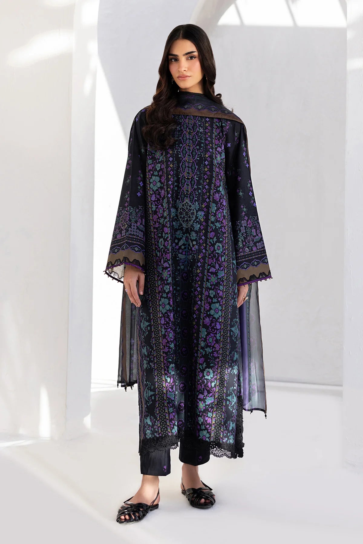 EMBROIDERED LAWN UF-4453