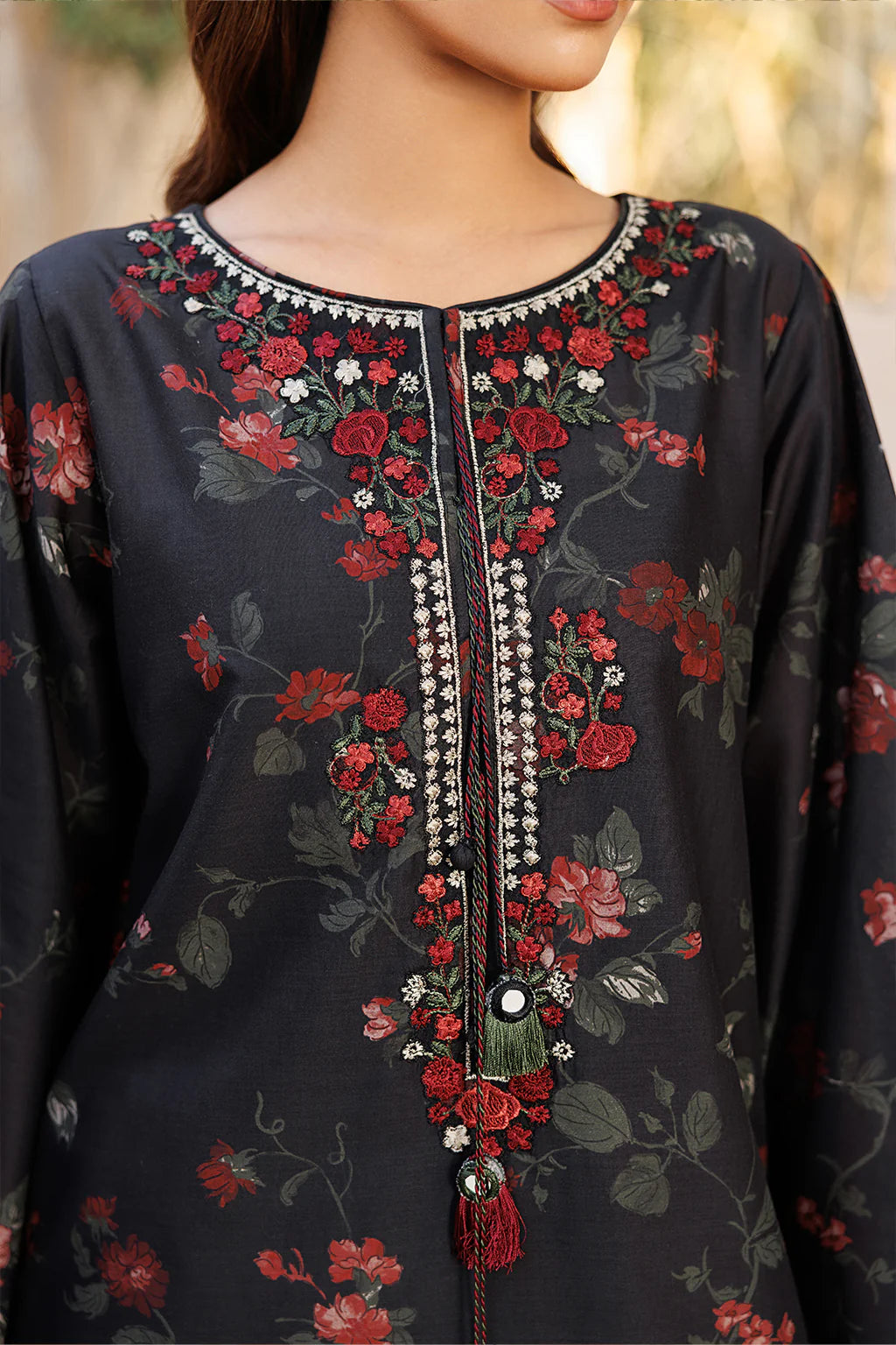 UE-662 PRINTED LAWN