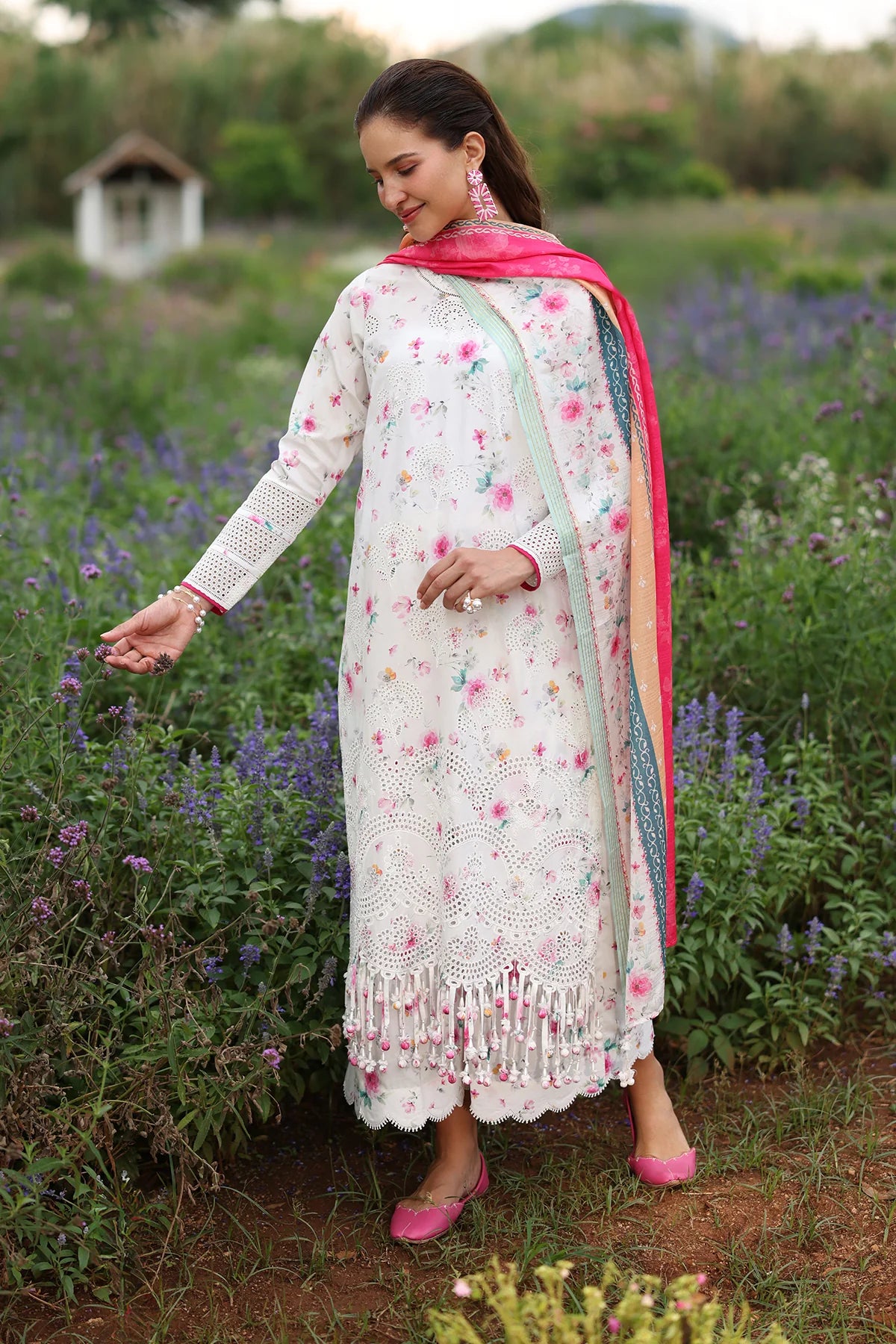 EMBROIDERED LAWN UF-4237