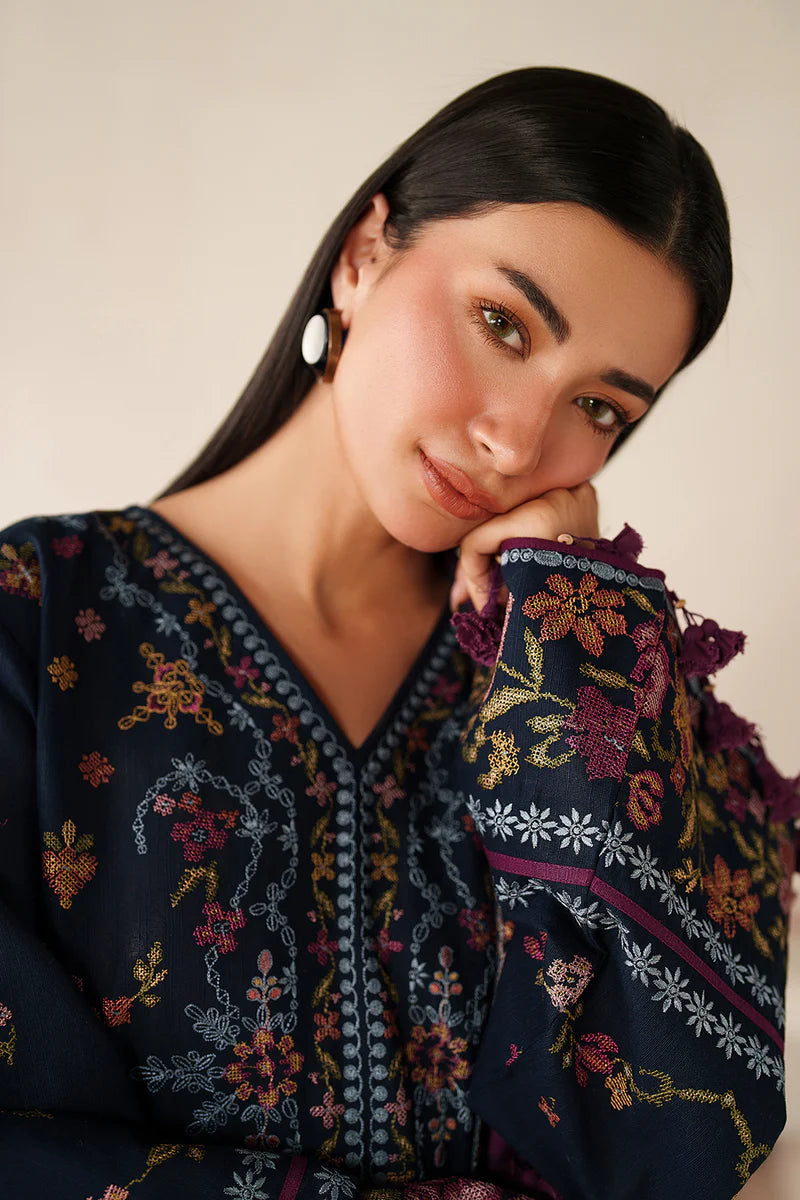 EMBROIDERED KHADDAR UF-4350