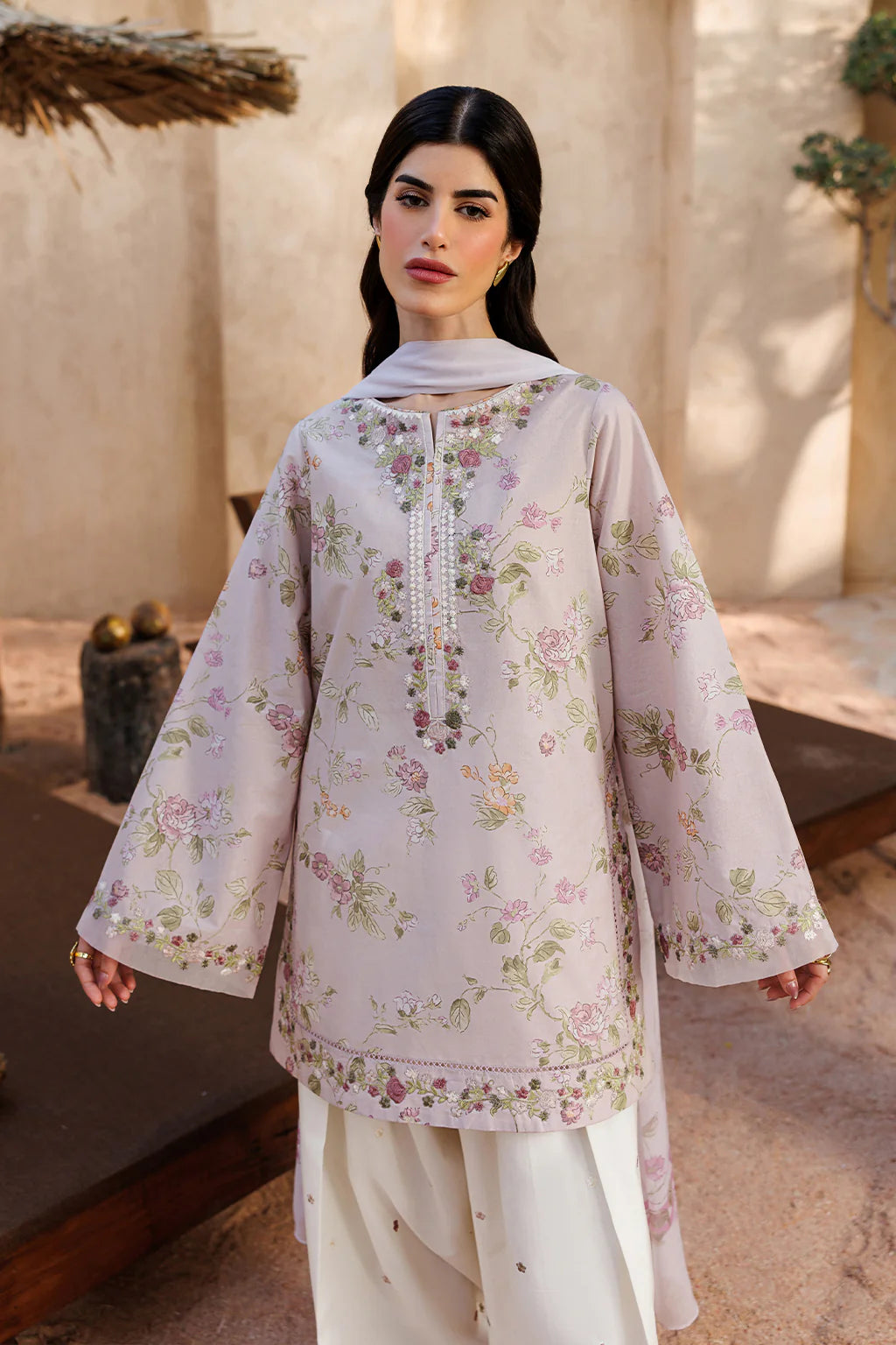 UE-661 PRINTED LAWN