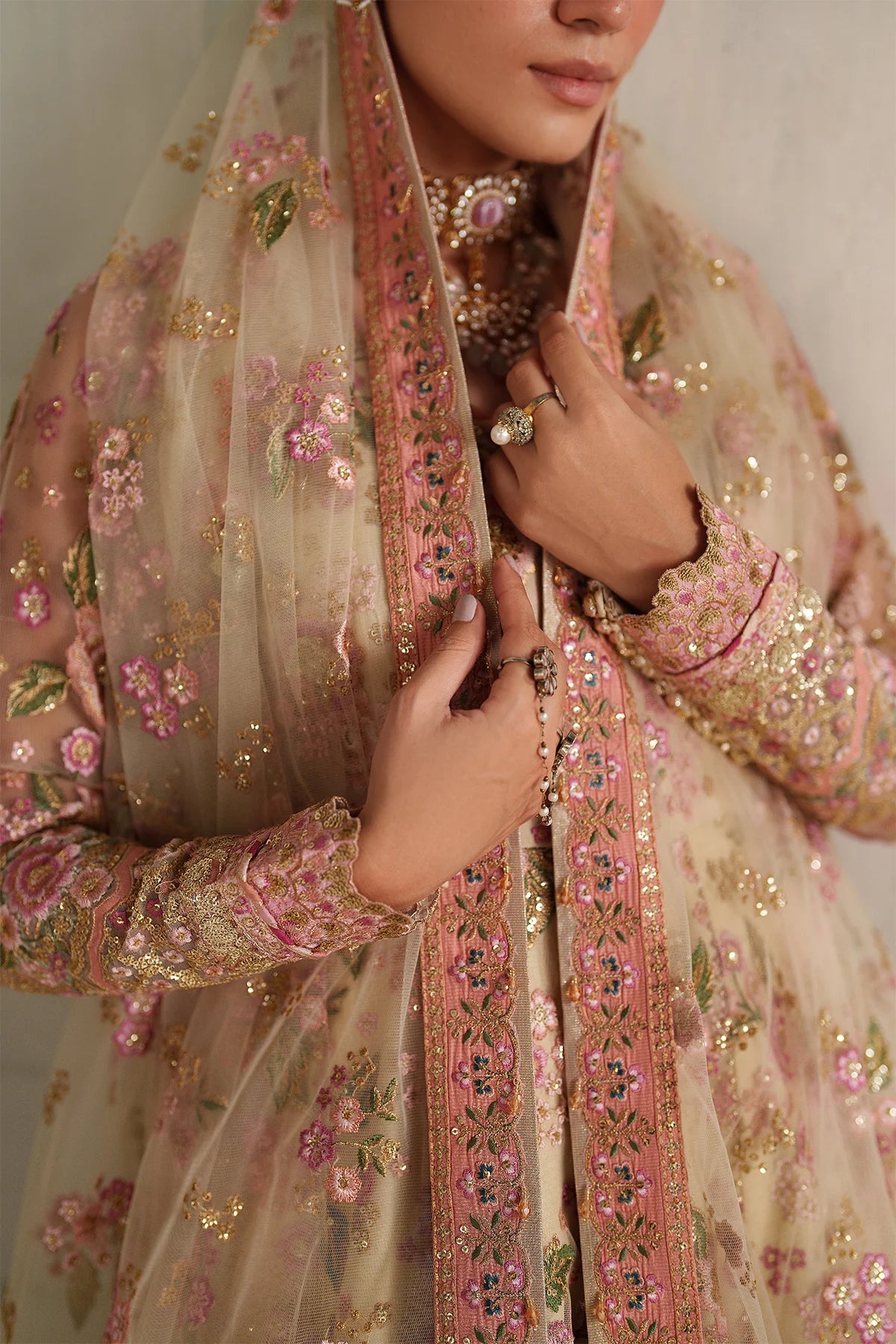 EMBROIDERED NET UF-4371