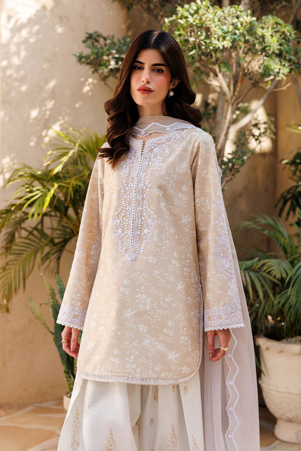 UE-677 PRINTED LAWN
