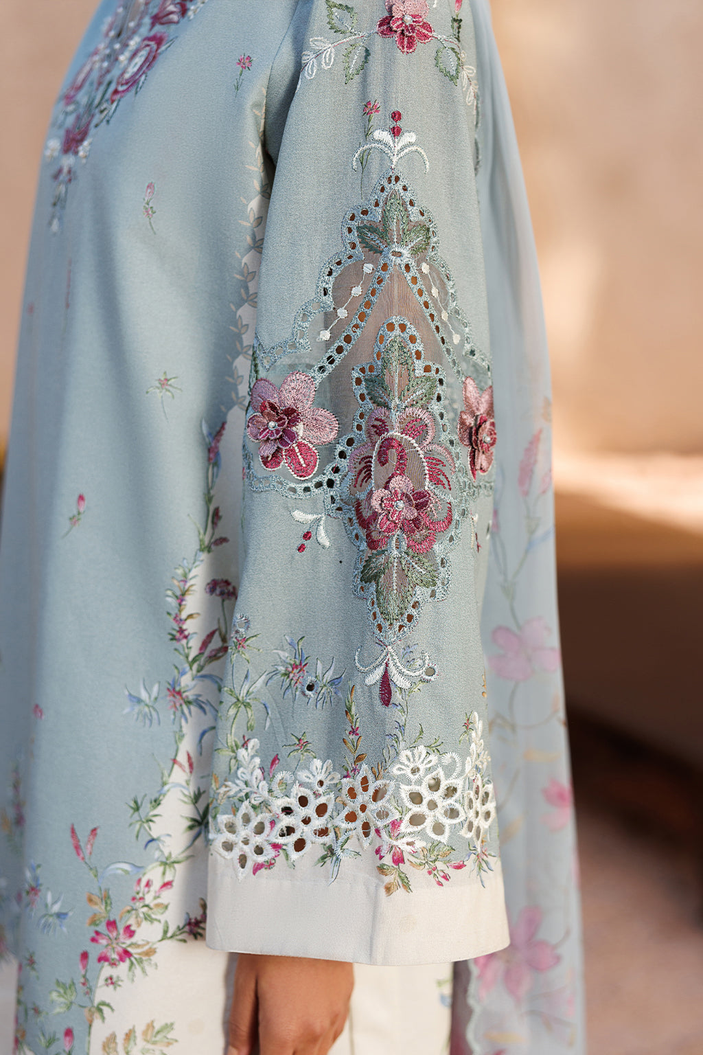 UE-675 PRINTED LAWN