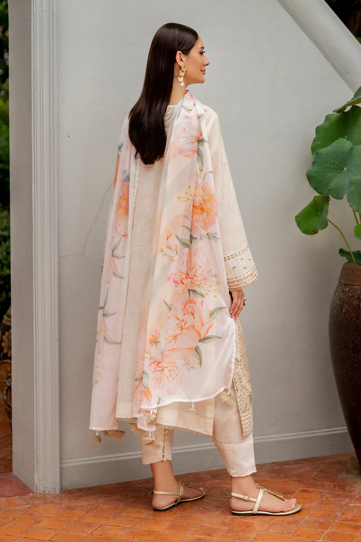 EMBROIDERED LAWN UF-4274