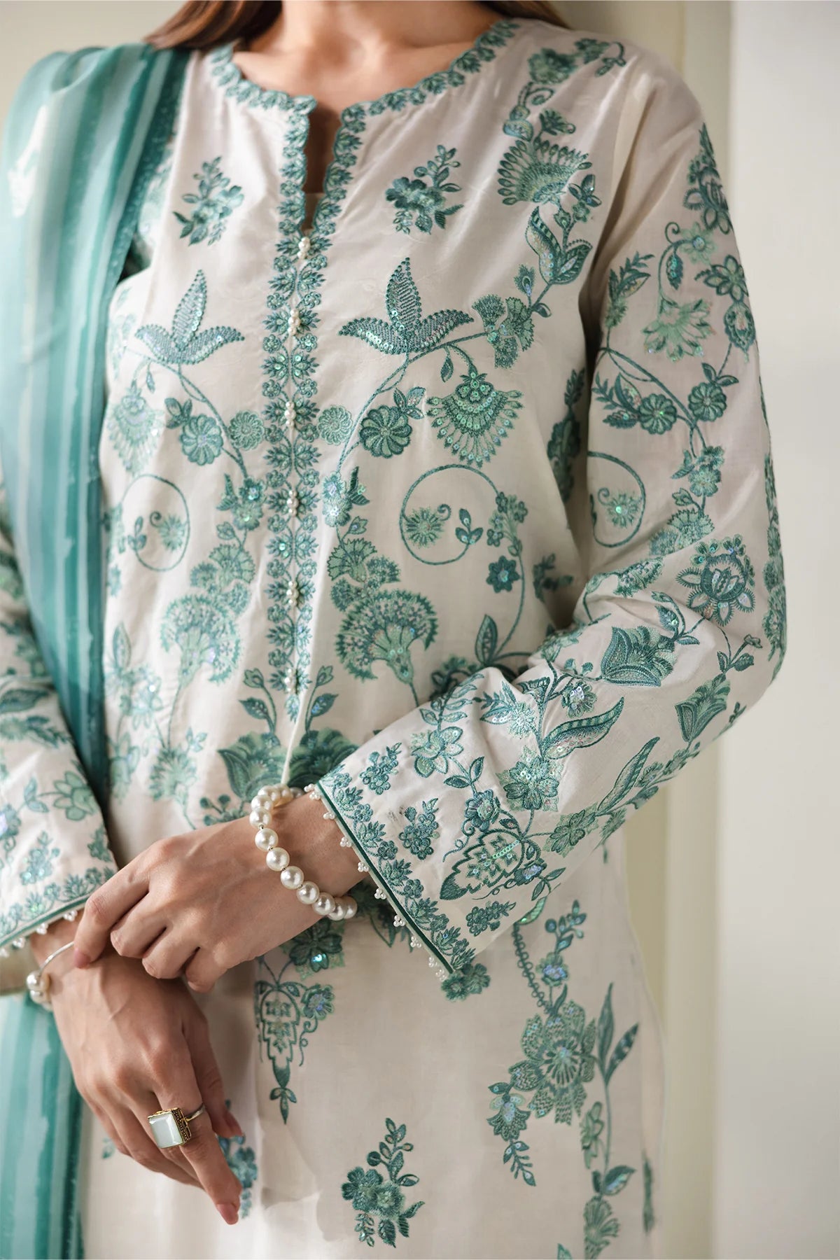 EMBROIDERED JACQUARD LAWN UF-4430