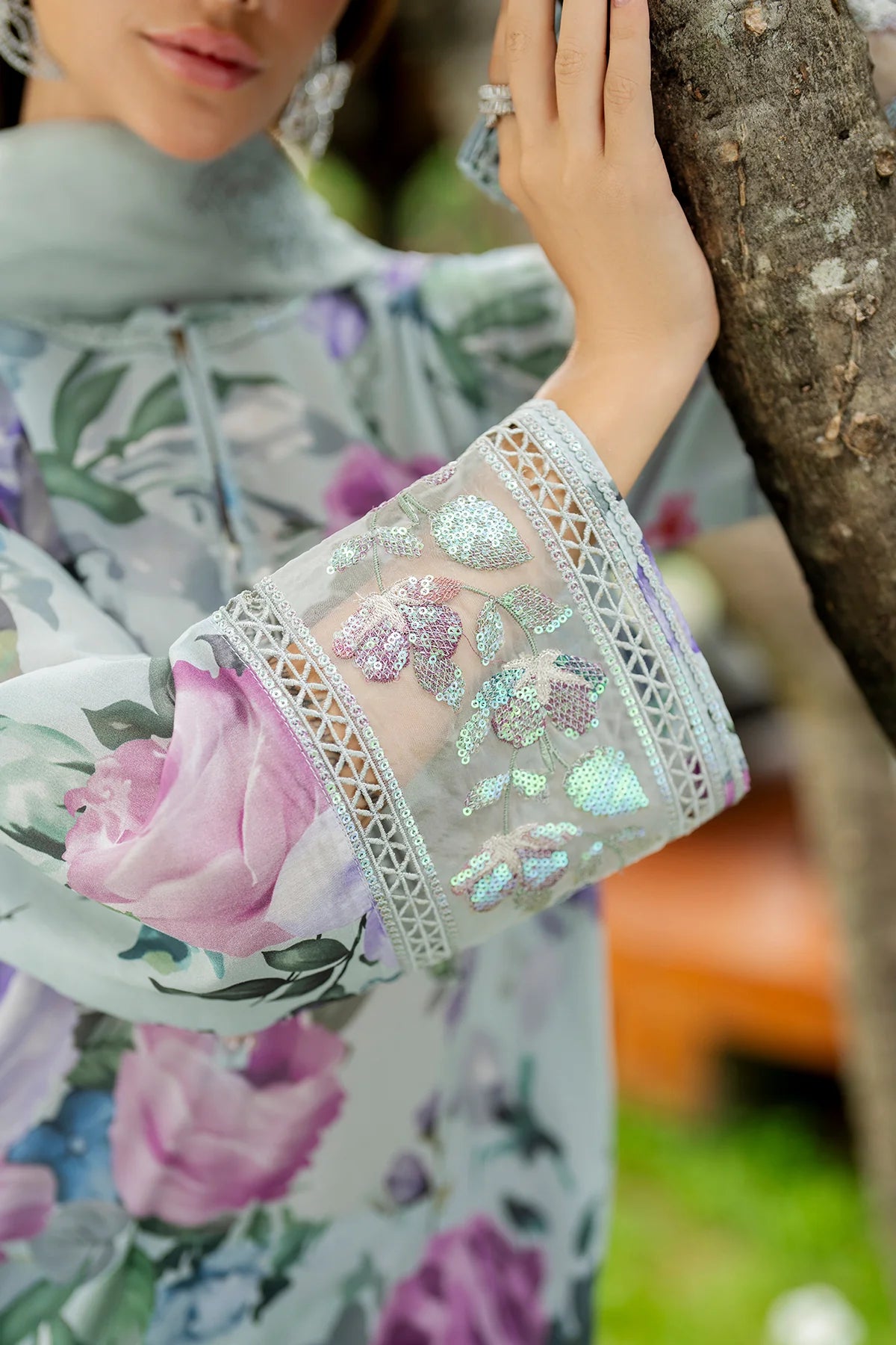 EMBROIDERED LAWN UF-4268