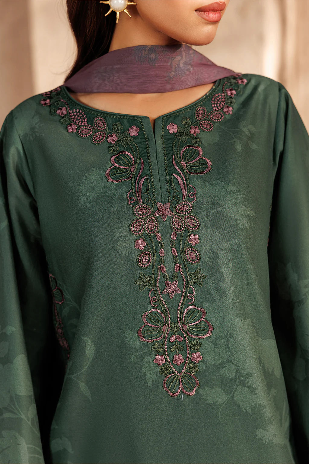 UE-668 PRINTED LAWN
