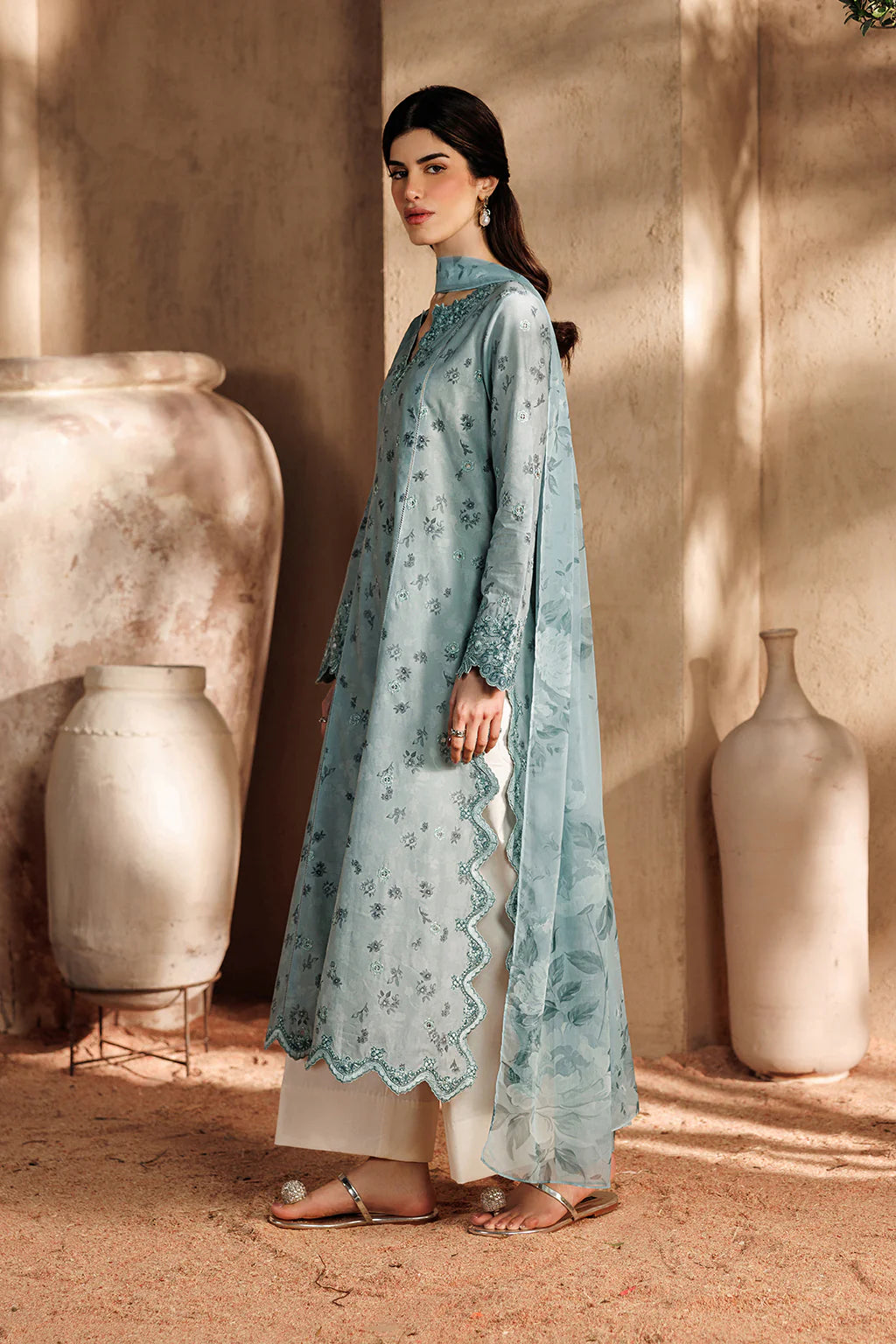 UE-671 PRINTED LAWN