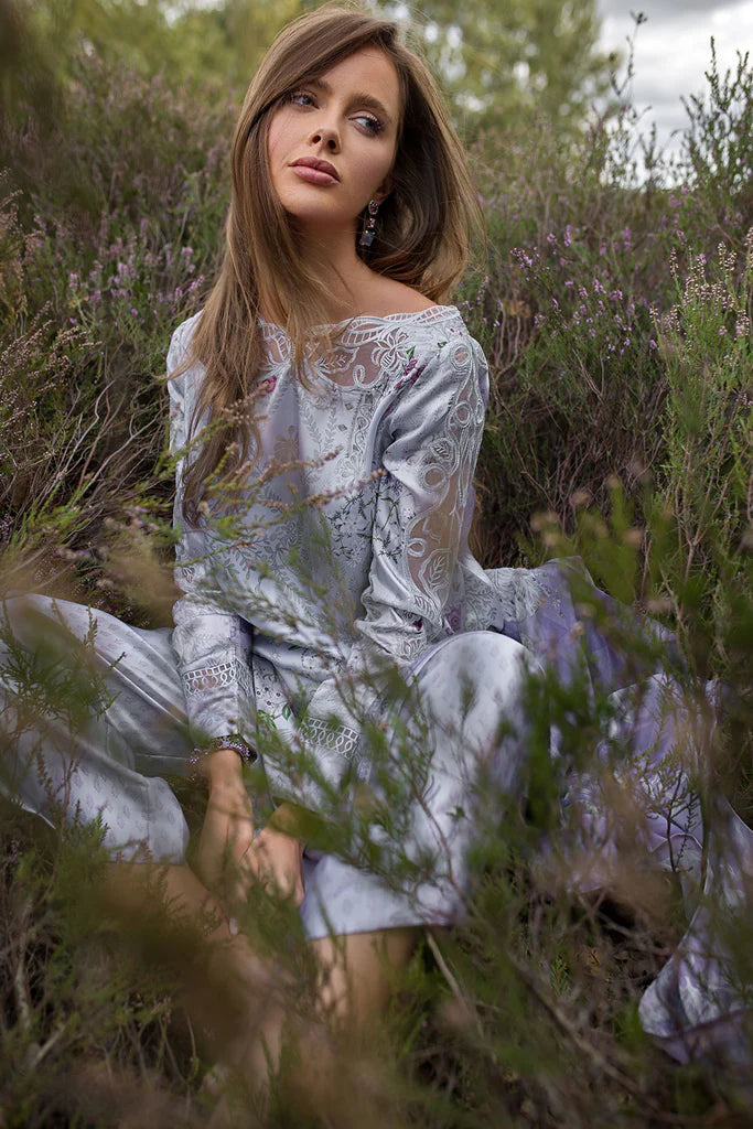 Design 03 Satin '25 Unstitched