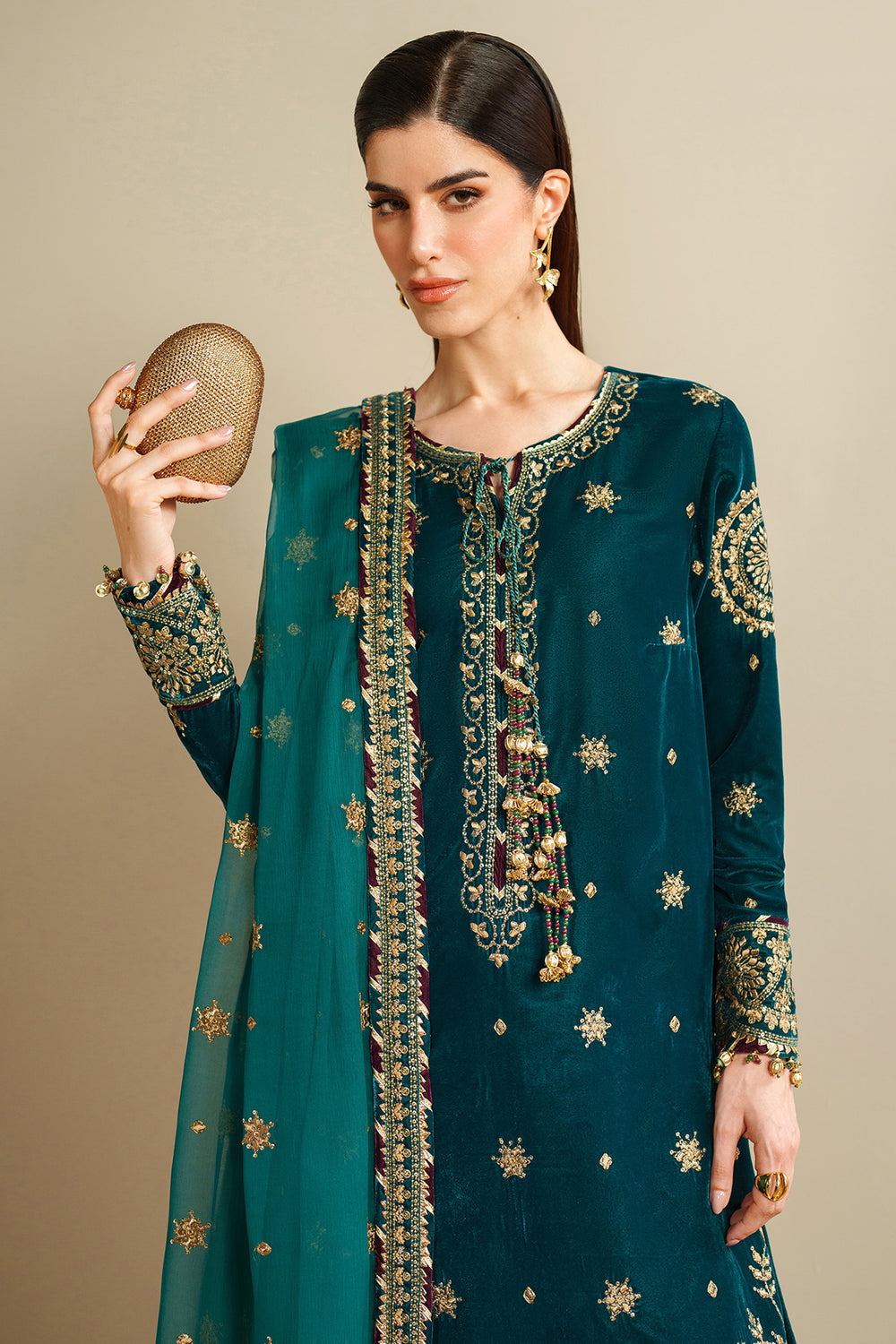 Embroidered Velvet Formal VVF D-8
