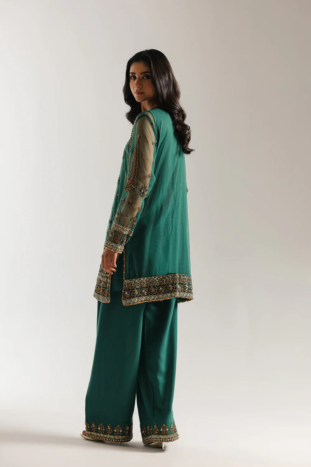 EMBROIDERED SUIT