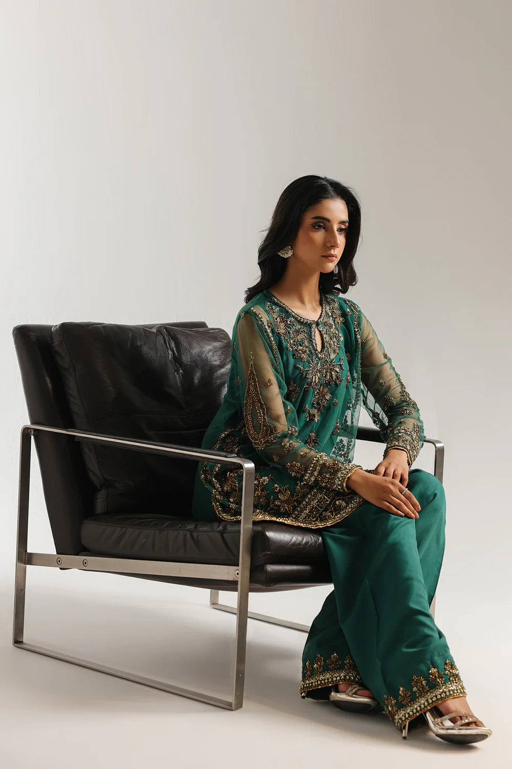 EMBROIDERED SUIT