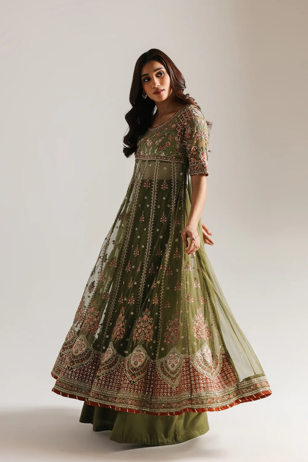 EMBROIDERED SUIT