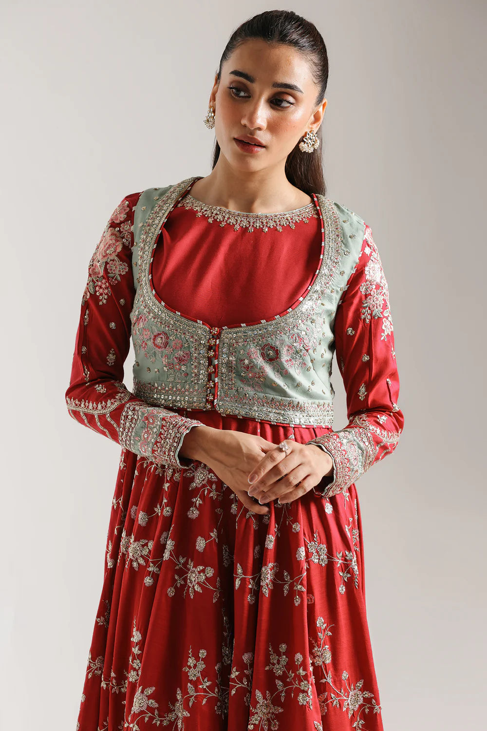 EMBROIDERED SUIT