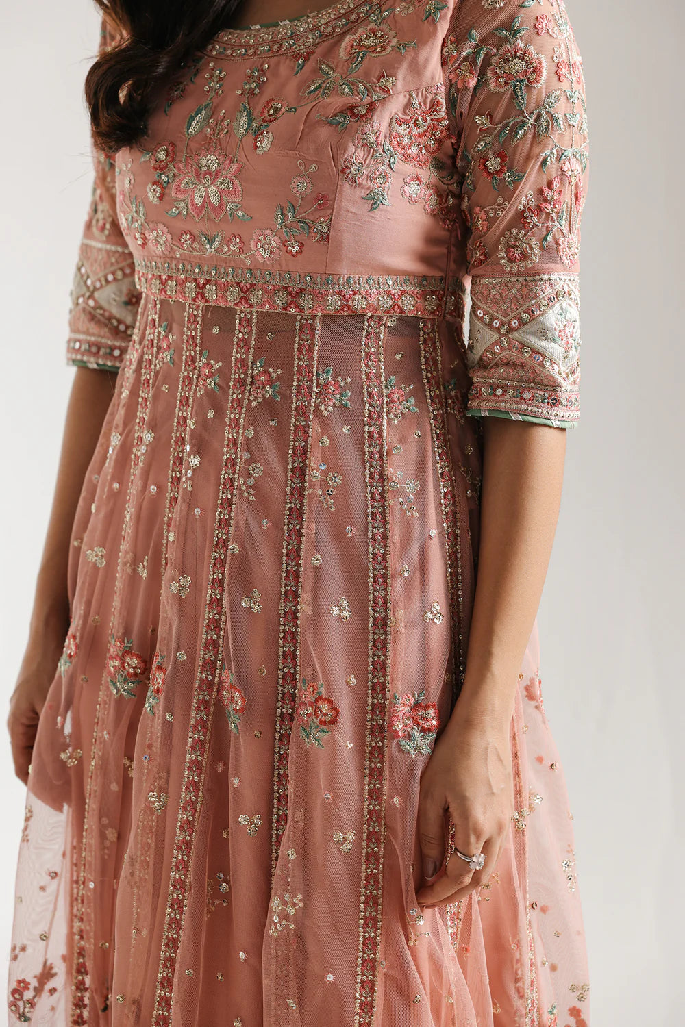 EMBROIDERED SUIT