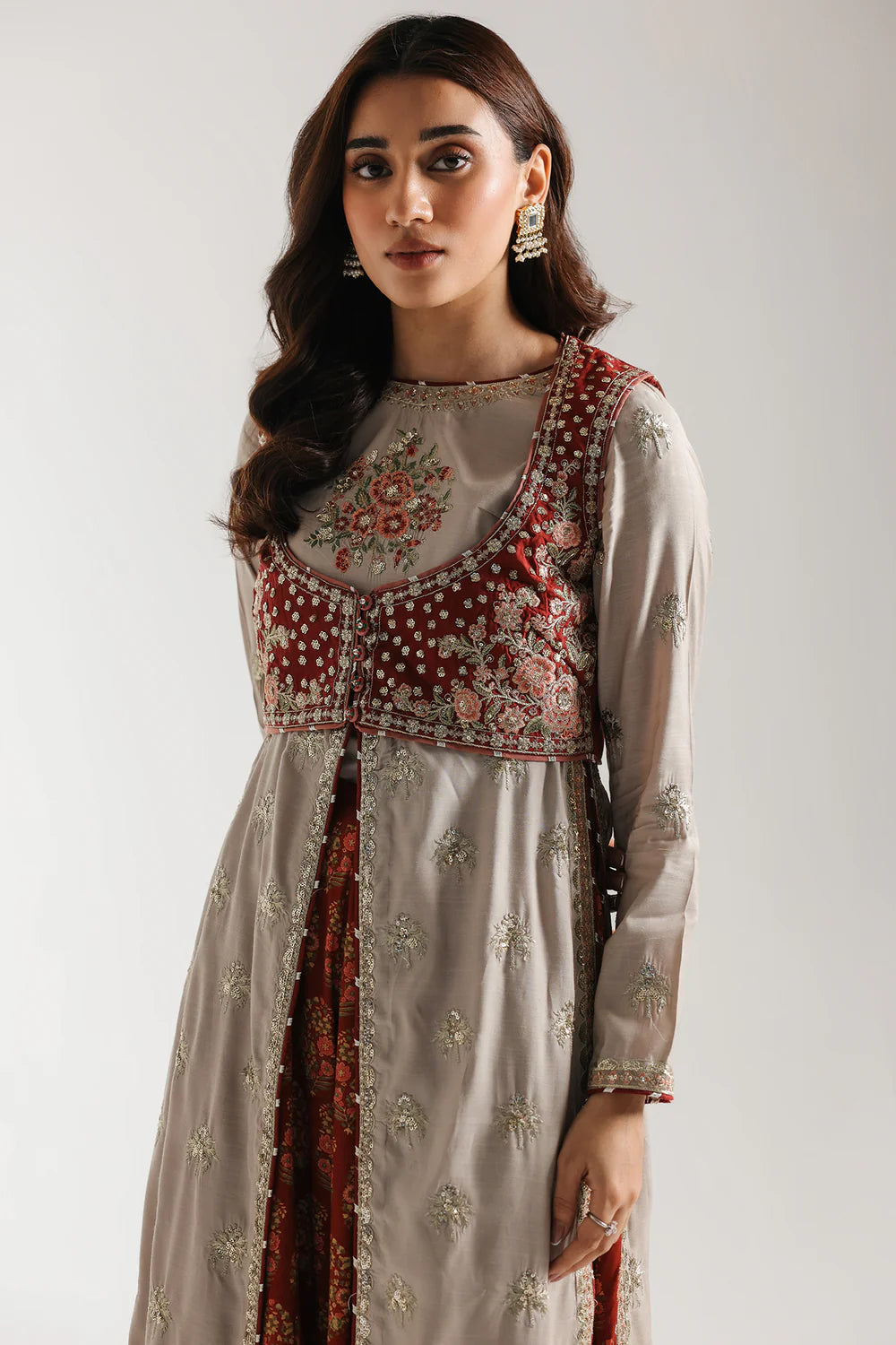 EMBROIDERED SUIT