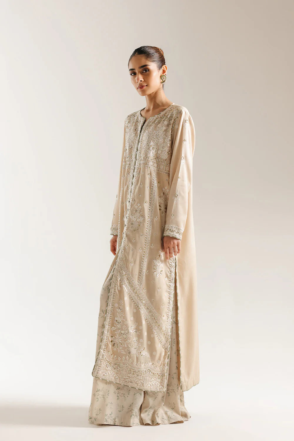 EMBROIDERED SUIT
