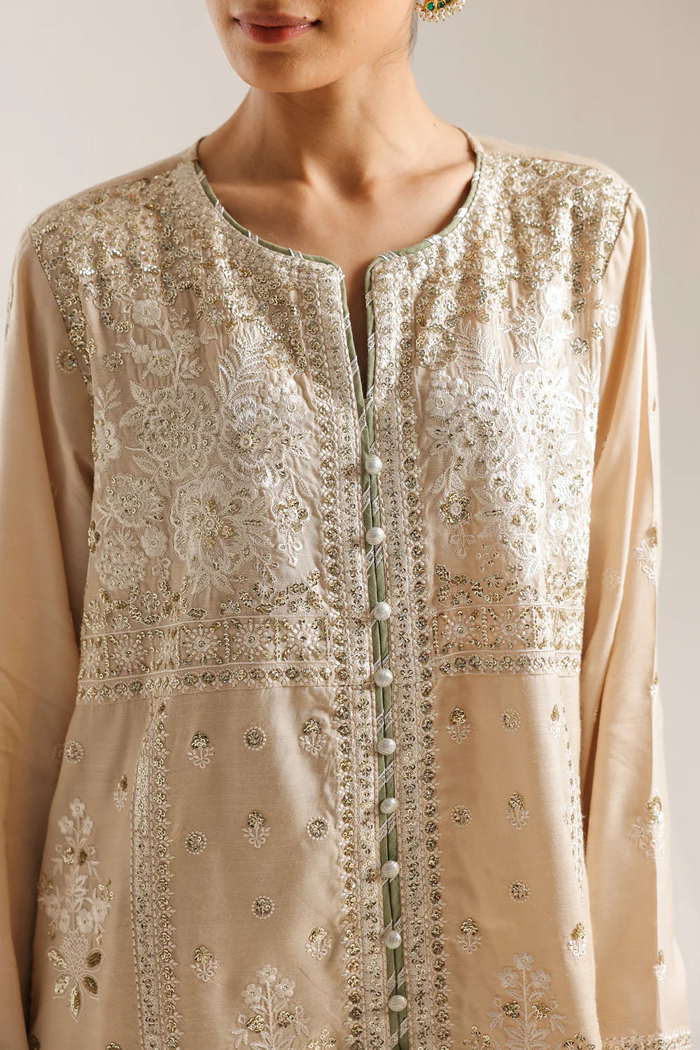 EMBROIDERED SUIT