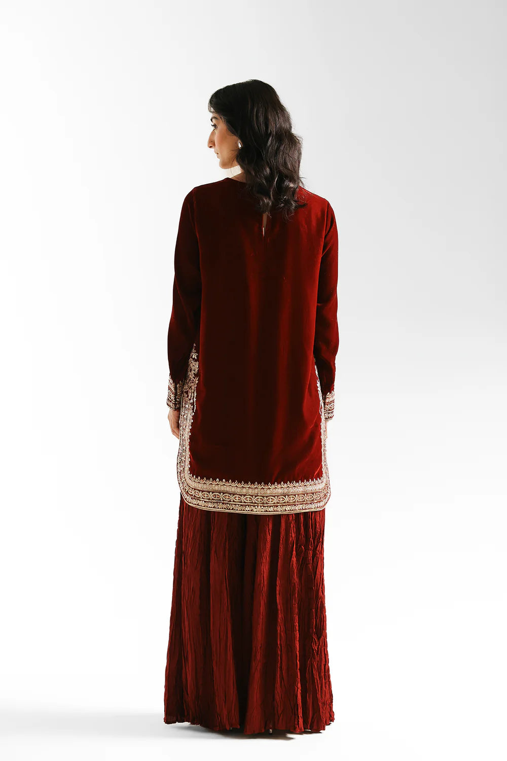 EMBROIDERED SUIT