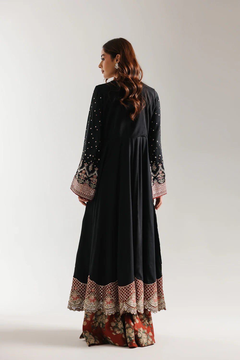 EMBROIDERED SUIT