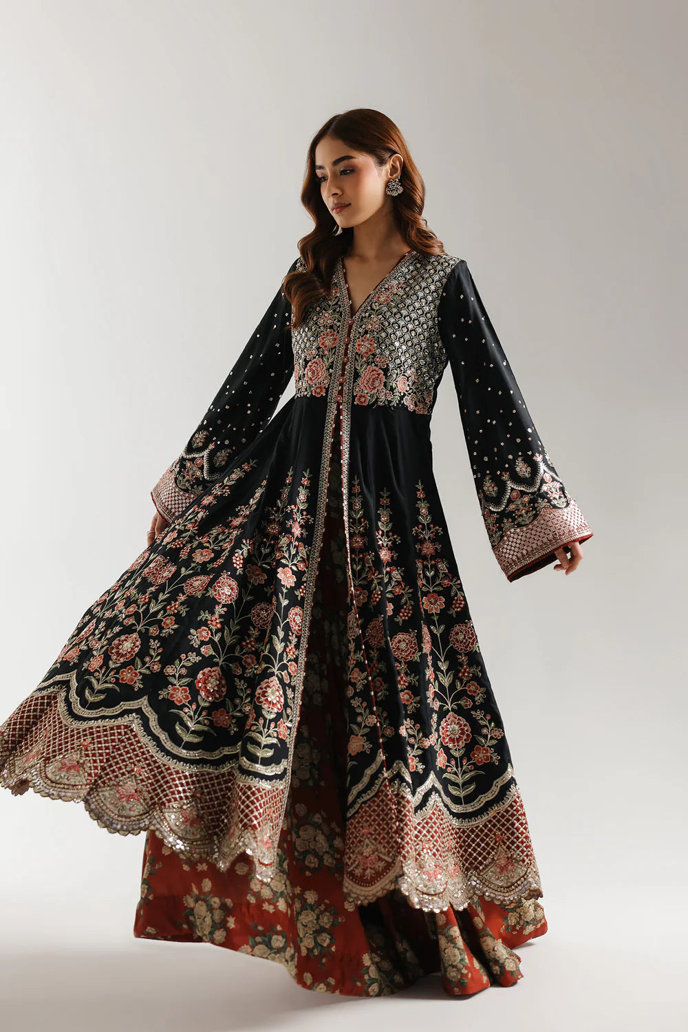 EMBROIDERED SUIT