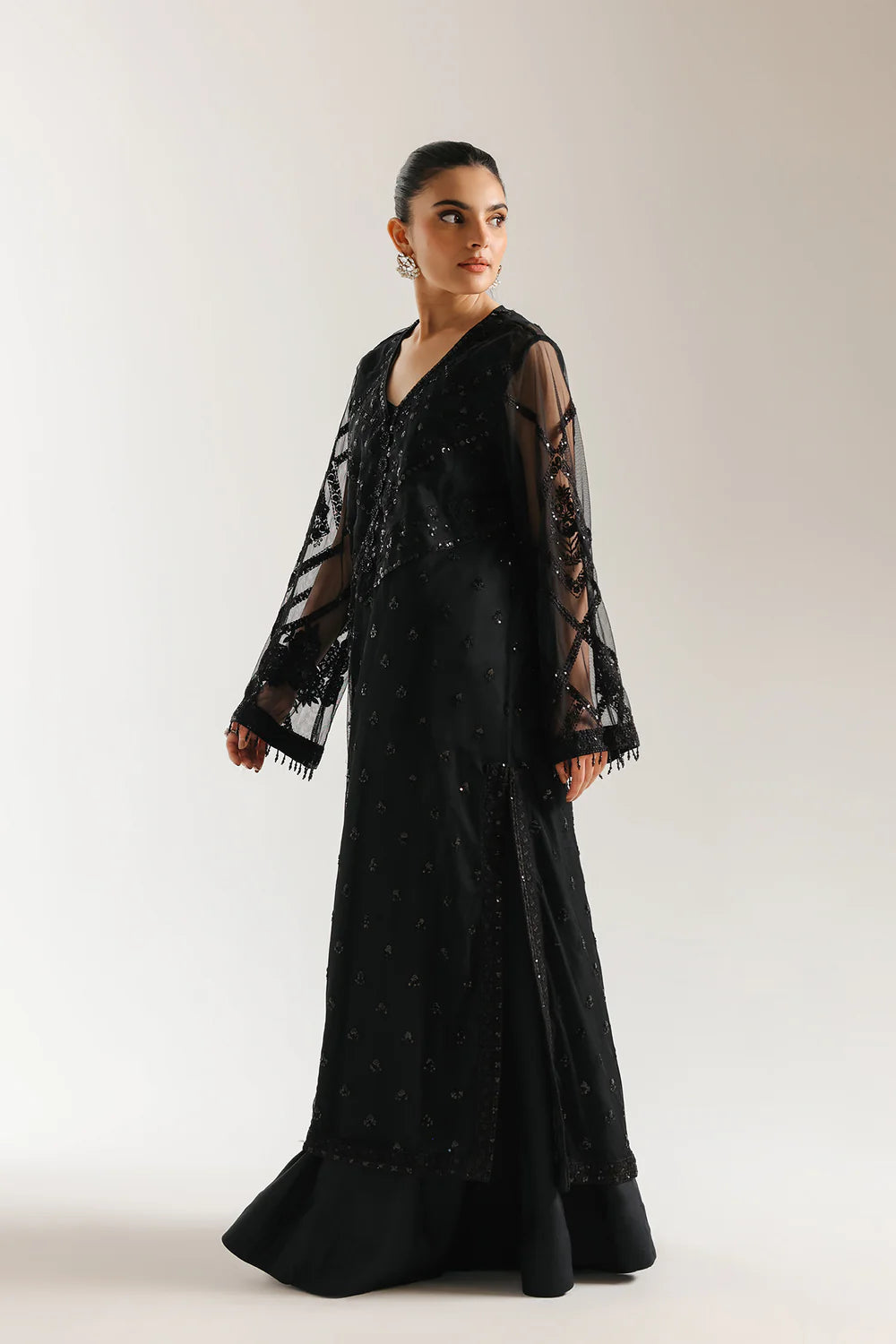 EMBROIDERED SUIT