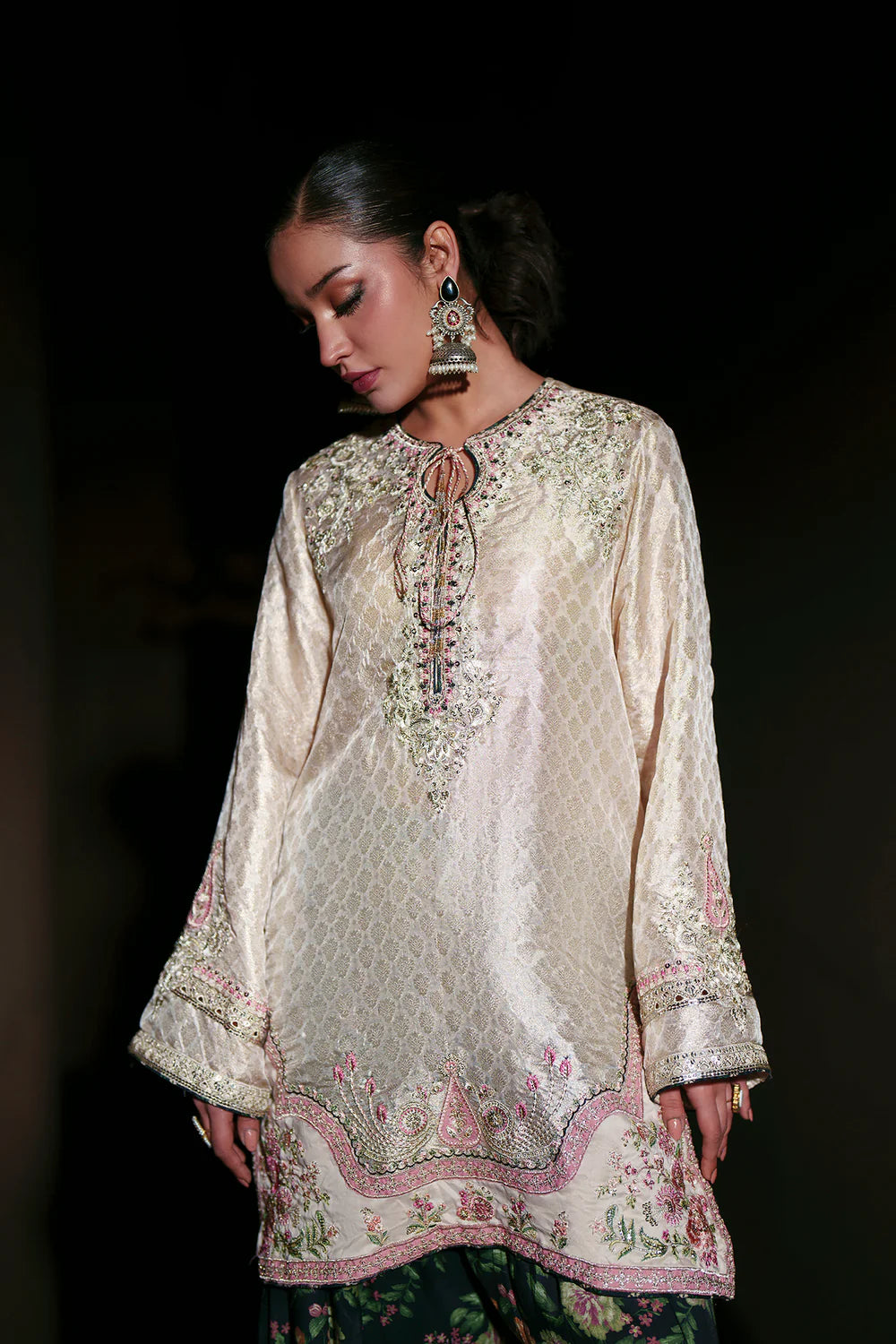 EMBROIDERED SUIT