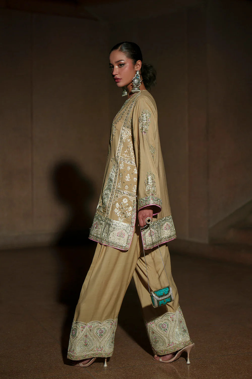 EMBROIDERED SUIT