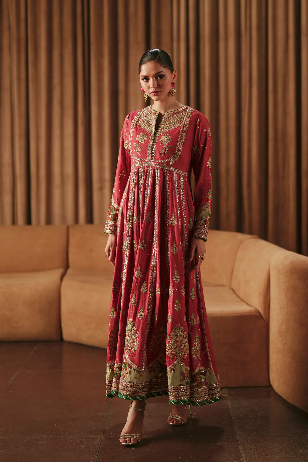 EMBROIDERED SUIT