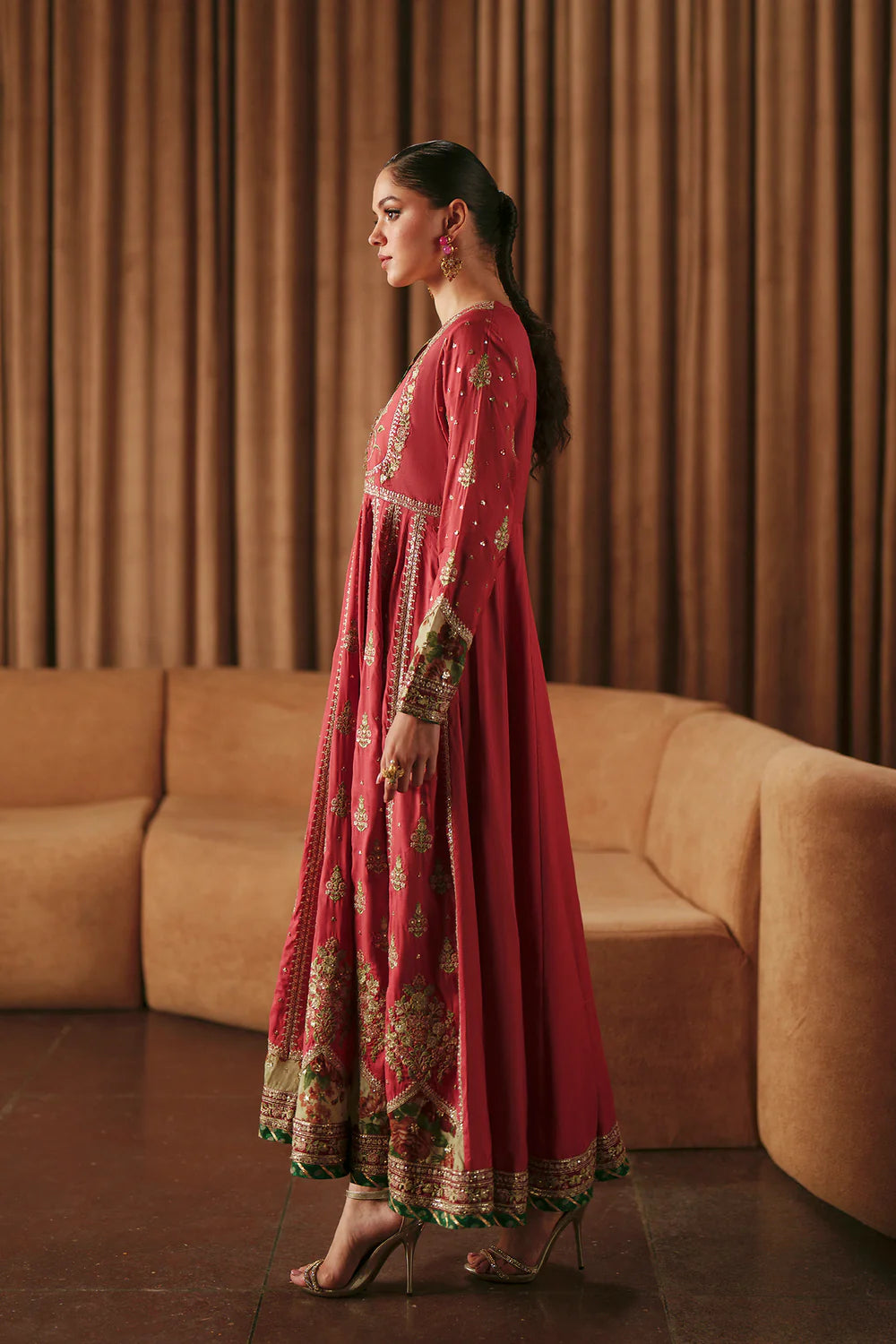 EMBROIDERED SUIT