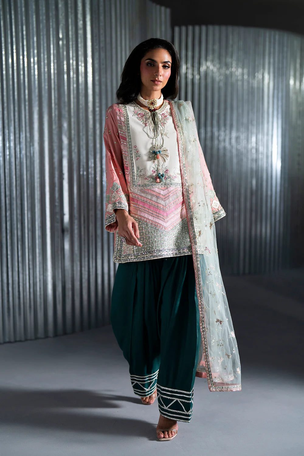 EMBROIDERED SUIT