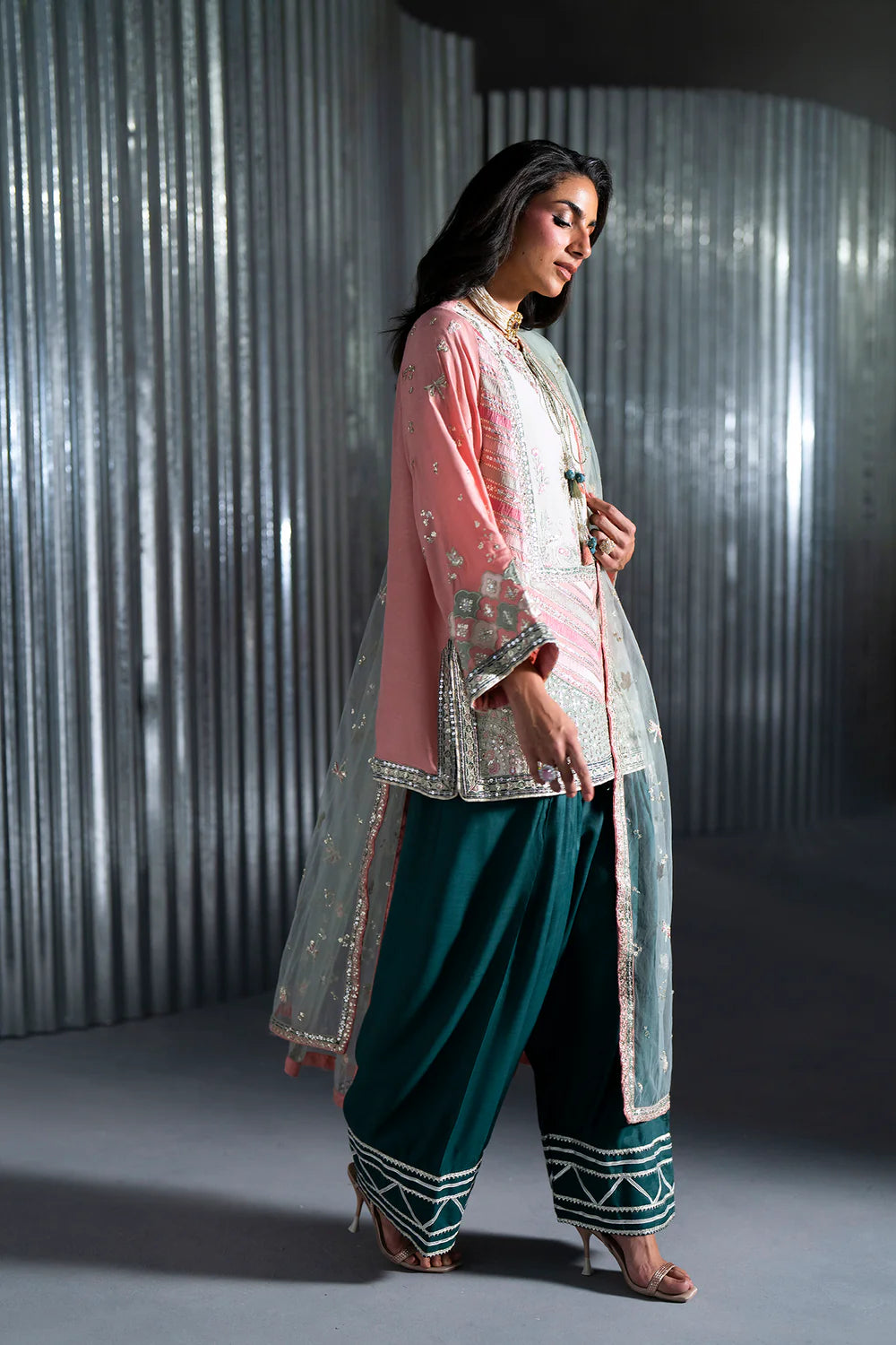 EMBROIDERED SUIT
