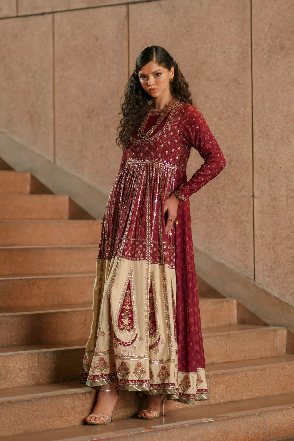 EMBROIDERED SUIT