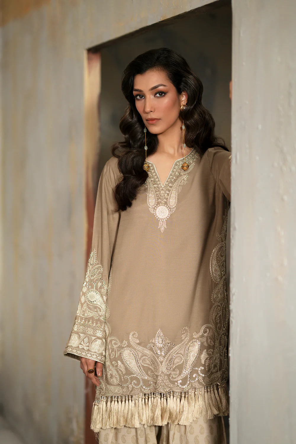 EMBROIDERED SUIT