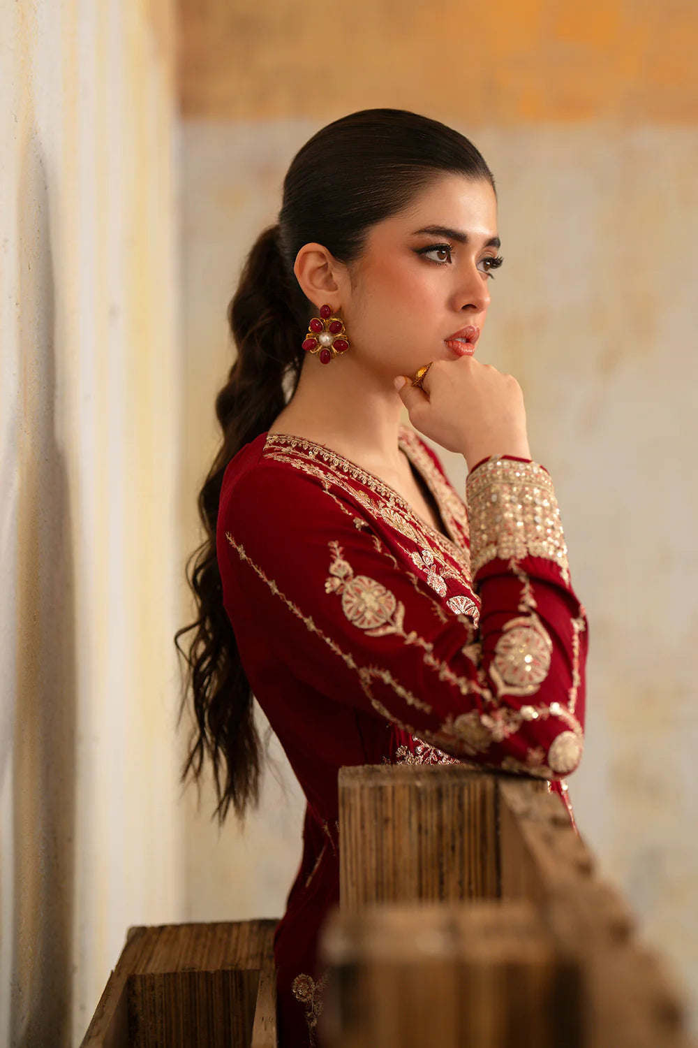 EMBROIDERED SUIT