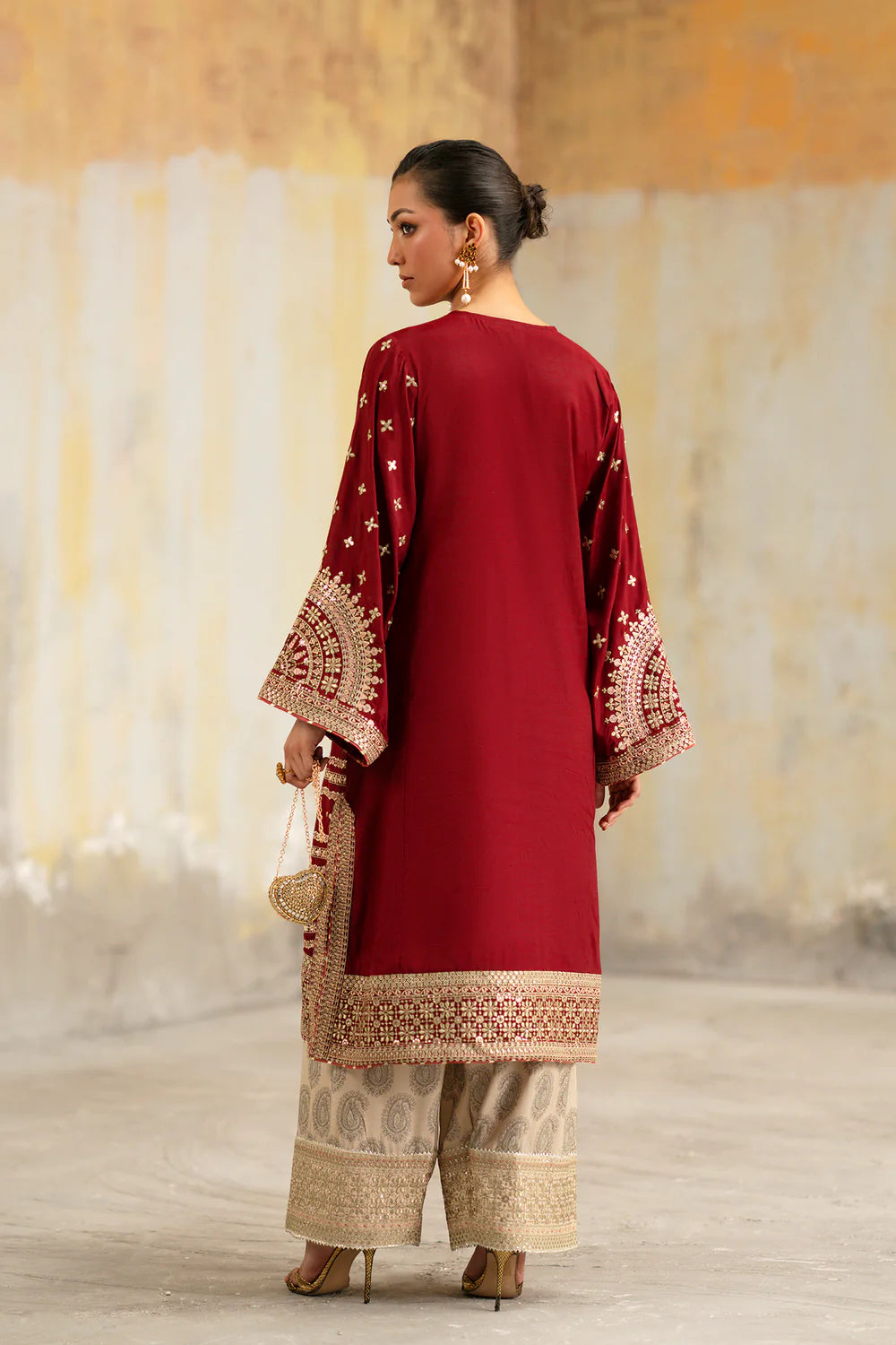 EMBROIDERED SUIT