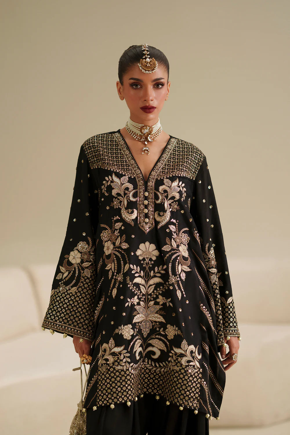 EMBROIDERED SUIT