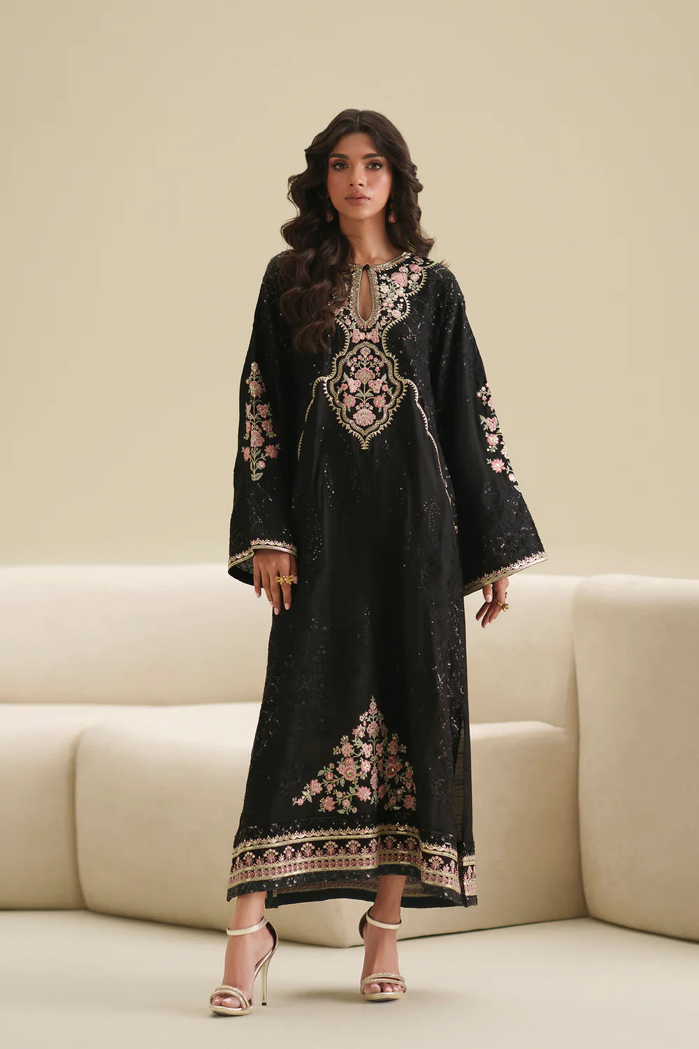 EMBROIDERED SUIT