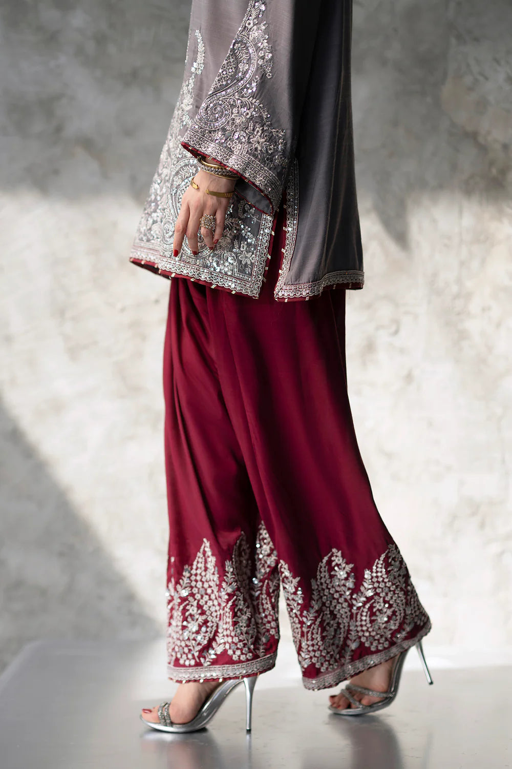 EMBROIDERED SUIT