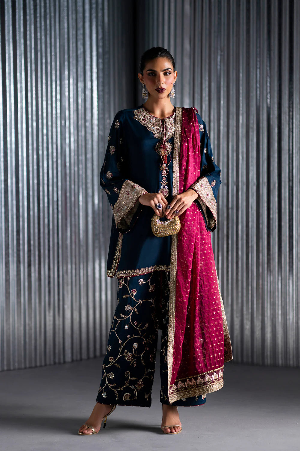 EMBROIDERED SUIT