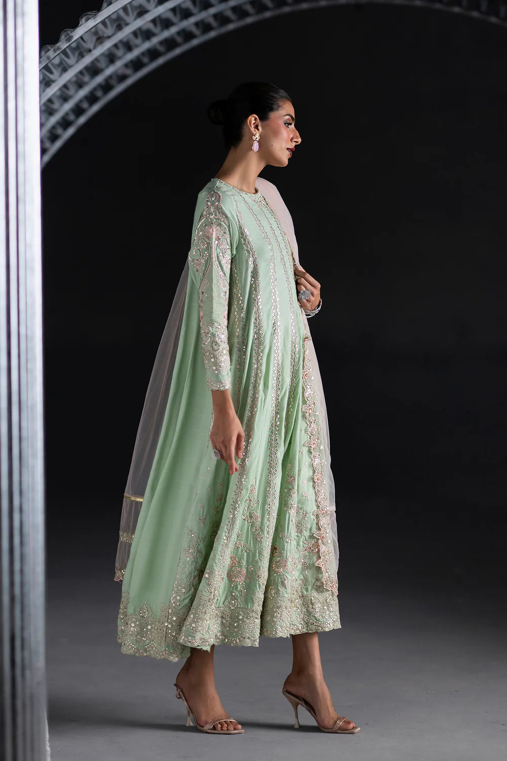 EMBROIDERED SUIT