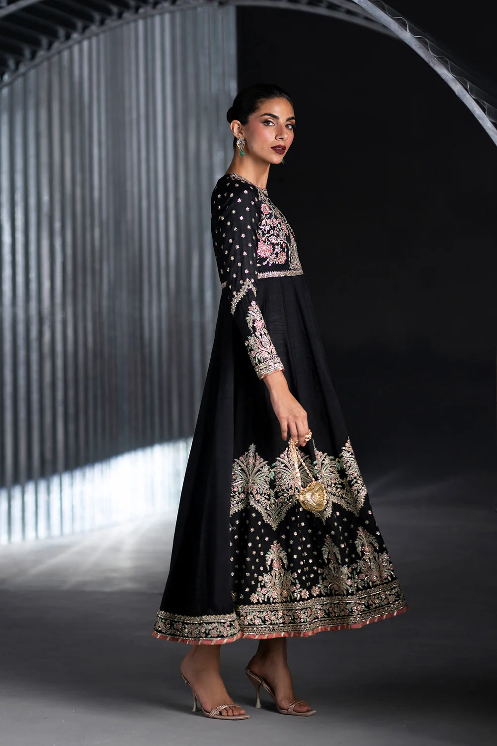 EMBROIDERED PISHWAS