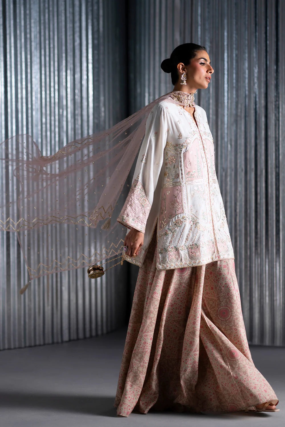 EMBROIDERED SUIT